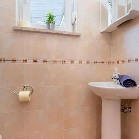 House Dora Holiday home