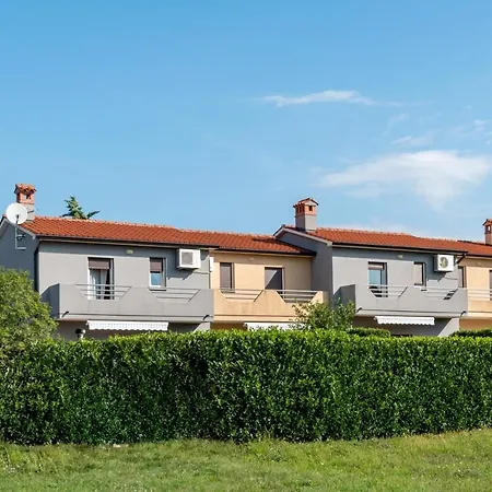 House Dora Holiday home *